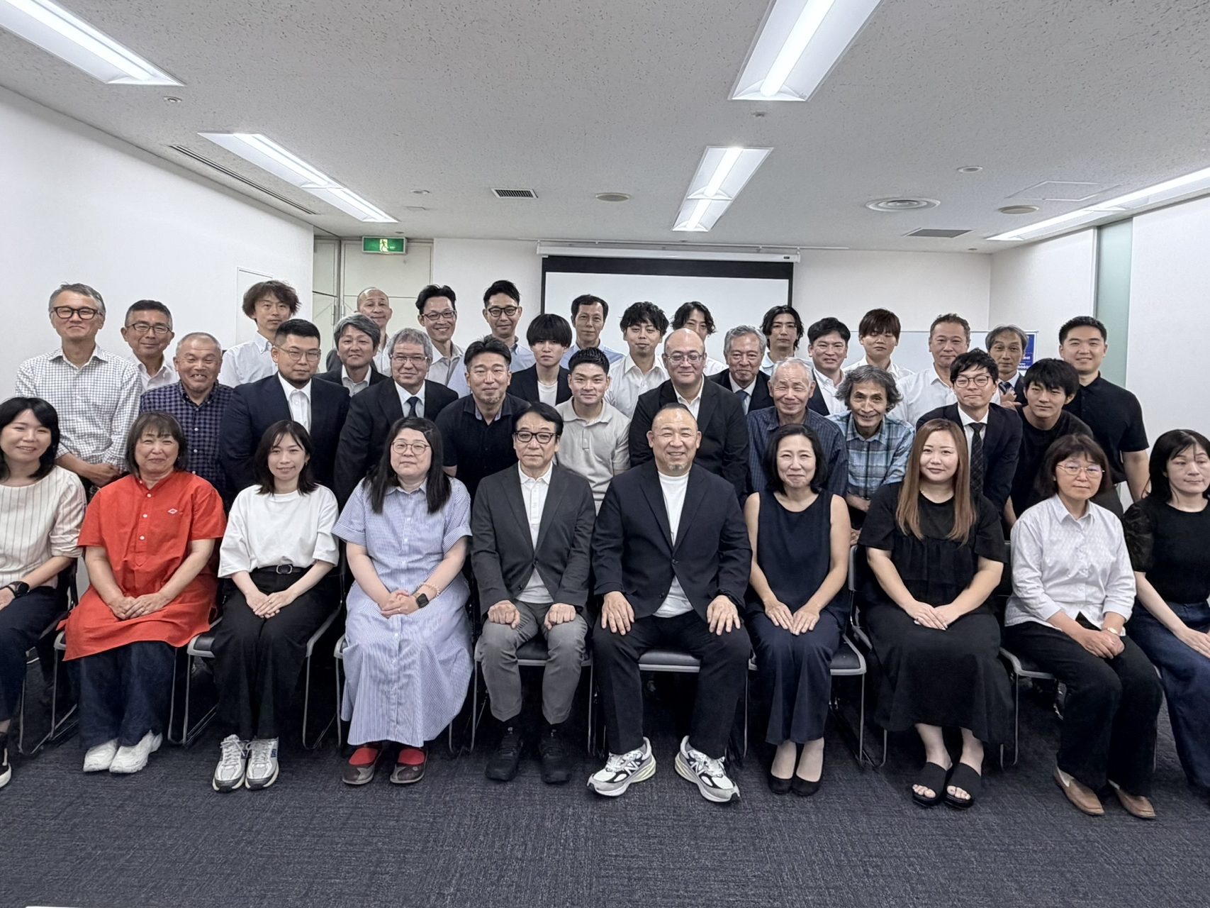 44期下期スタートに向けて事業計画発表会を開催しました - 株式会社エスク|鳥害対策・ダクト清掃のプロ集団(全国対応)